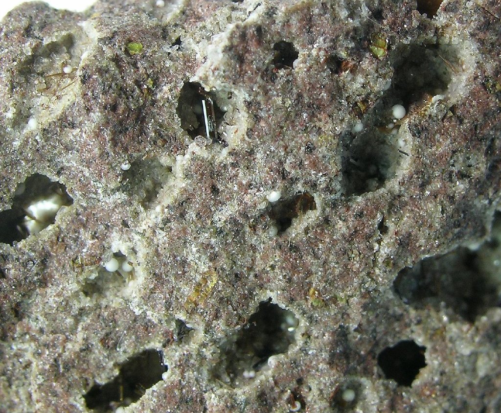 Armalcolite-Pseudobrookite Series Enstatite & Tridymite