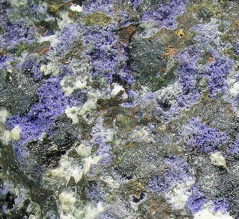 Phosphosiderite & Cryptomelane