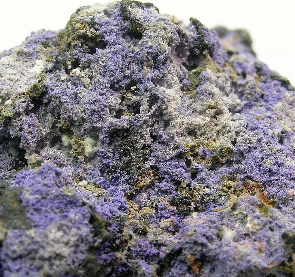 Phosphosiderite & Cryptomelane