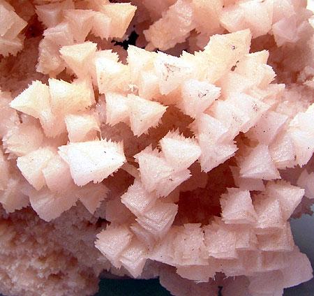 Manganoan Calcite