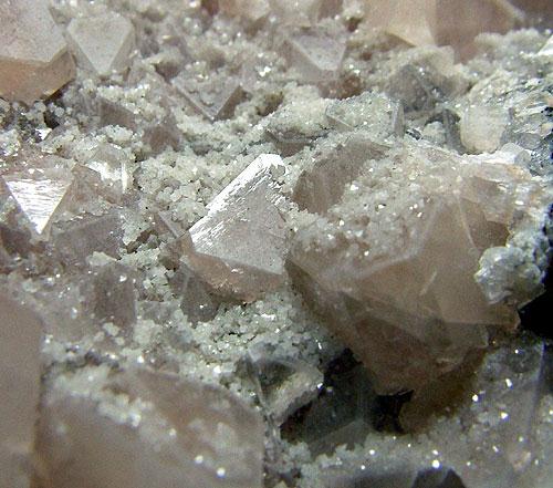 Apophyllite & Magnetite