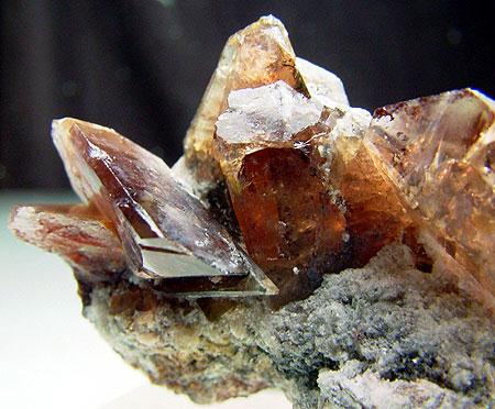 Axinite
