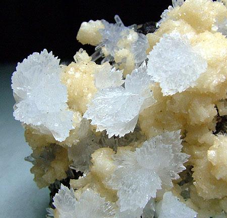 Calcite & Dolomite On Quartz