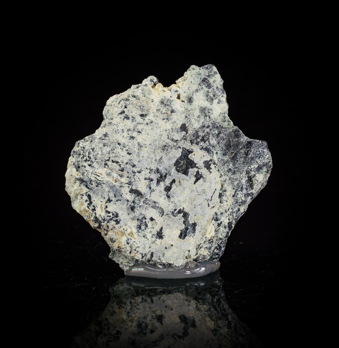 Magnetite Millerite & Titanite