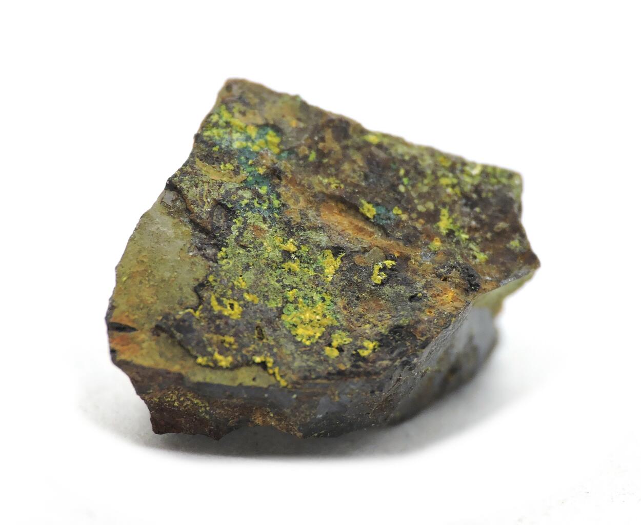 Davidite-(La) & Carnotite