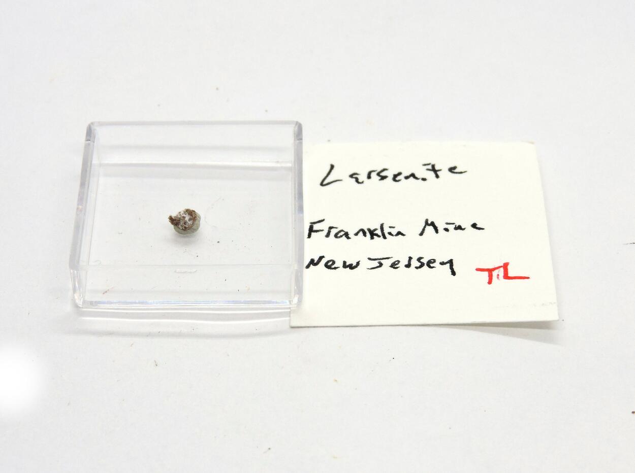 Larsenite