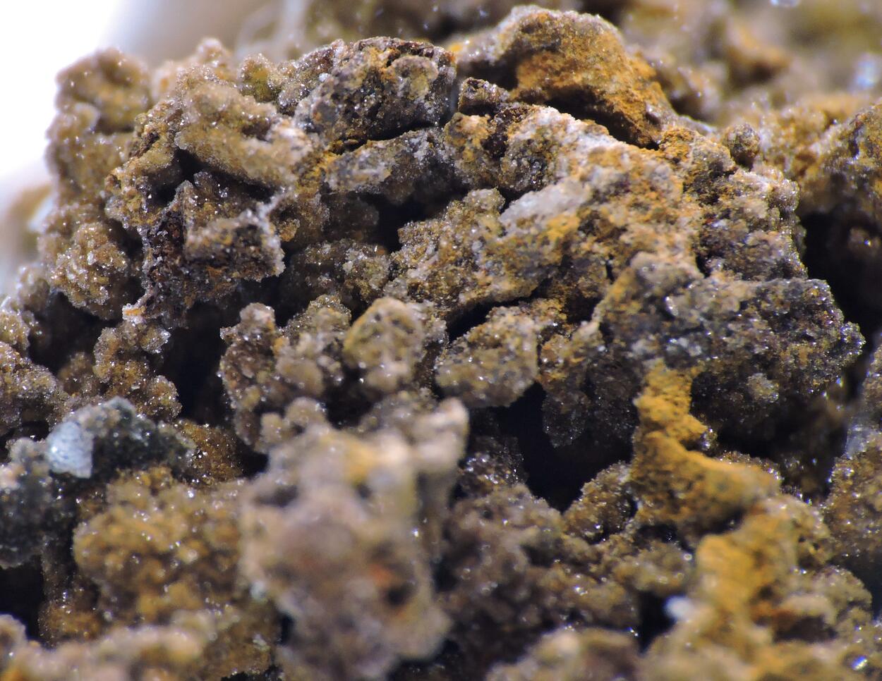 Hemimorphite & Perite