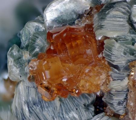 Hessonite & Clinochlore