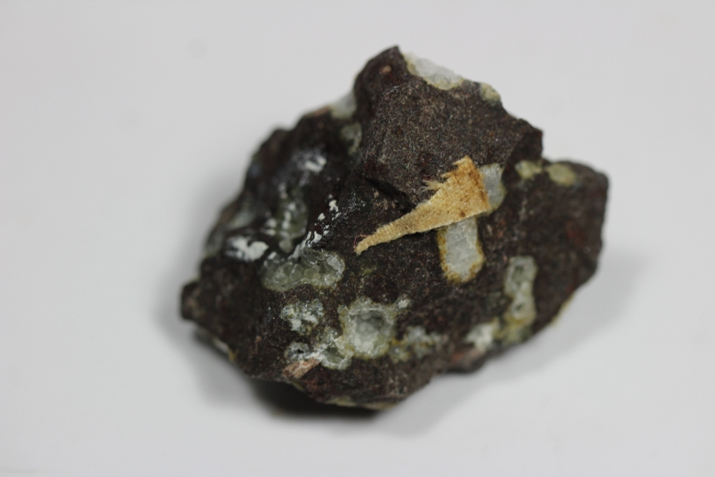 Cowlesite