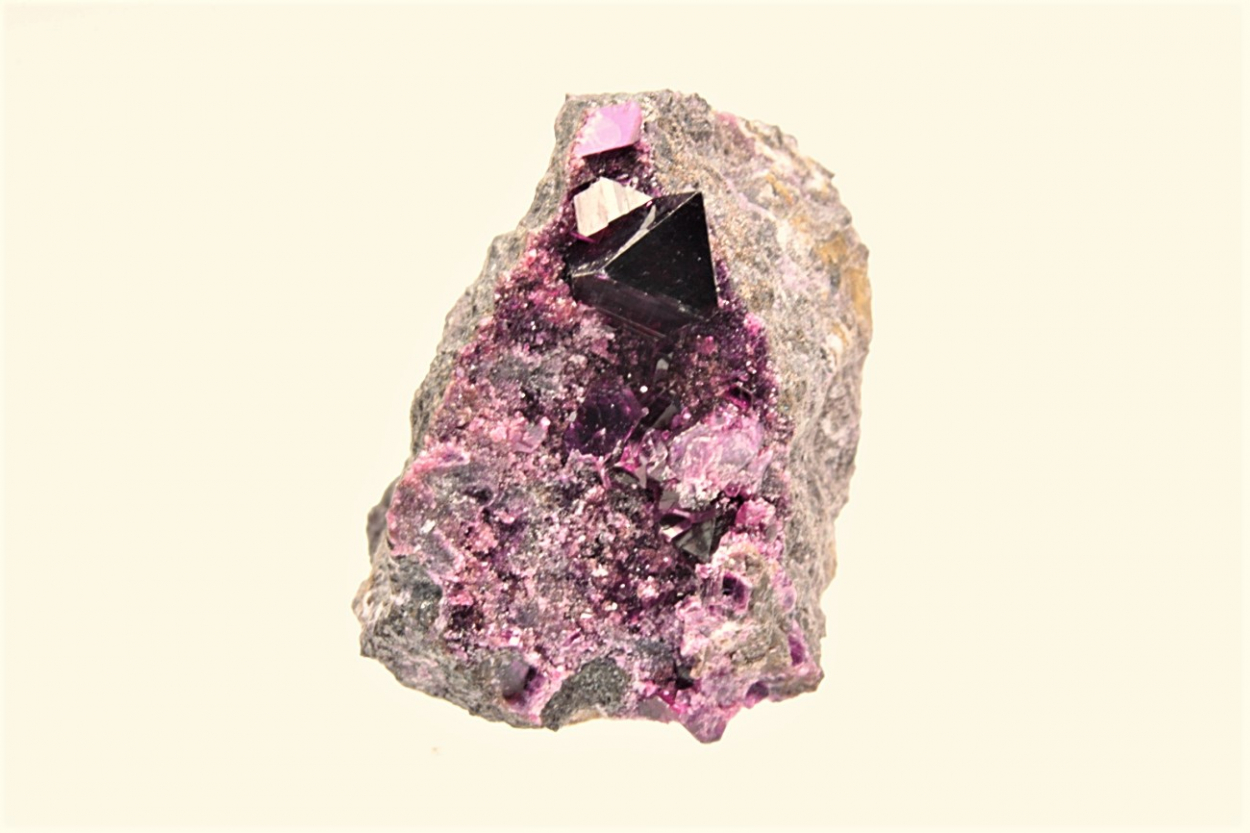 Chromian Clinochlore