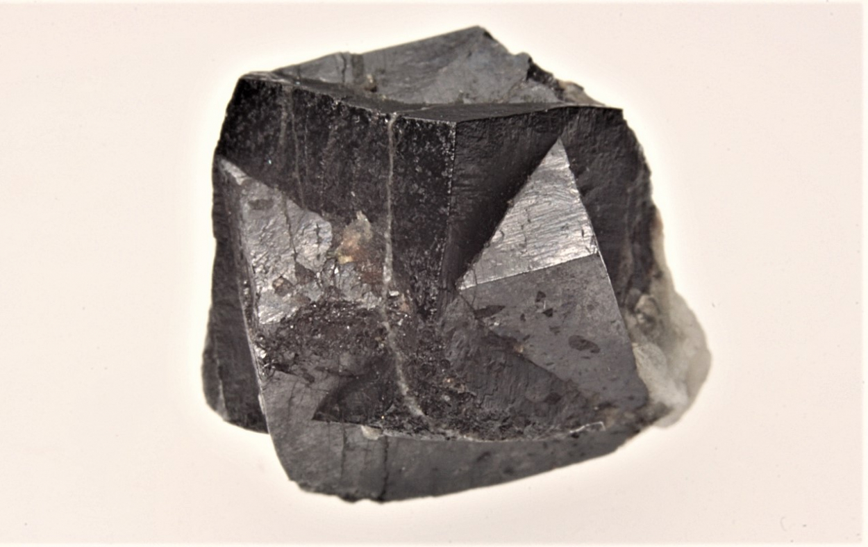 Loparite-(Ce)