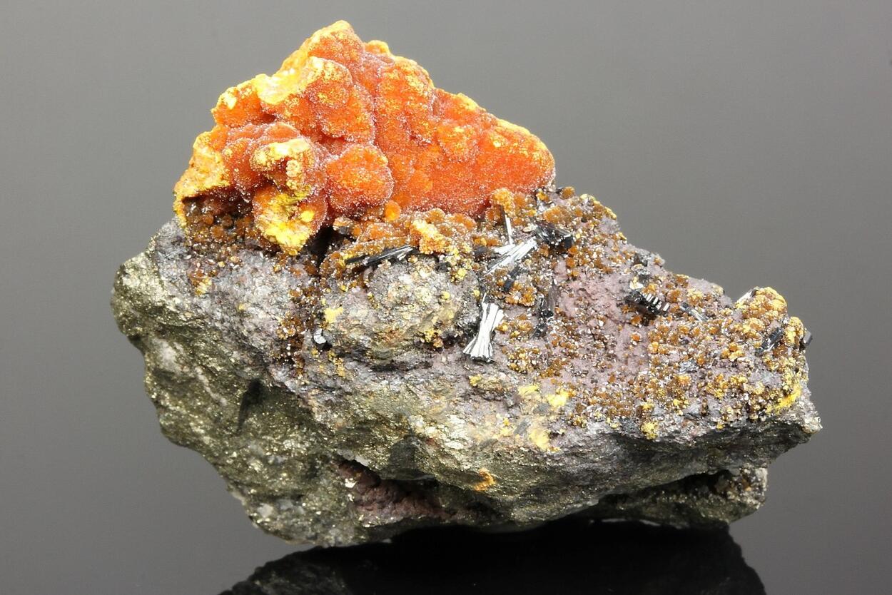 Argentobaumhauerite With Hutchinsonite
