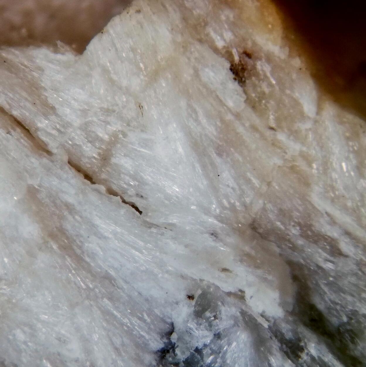 Spadaite