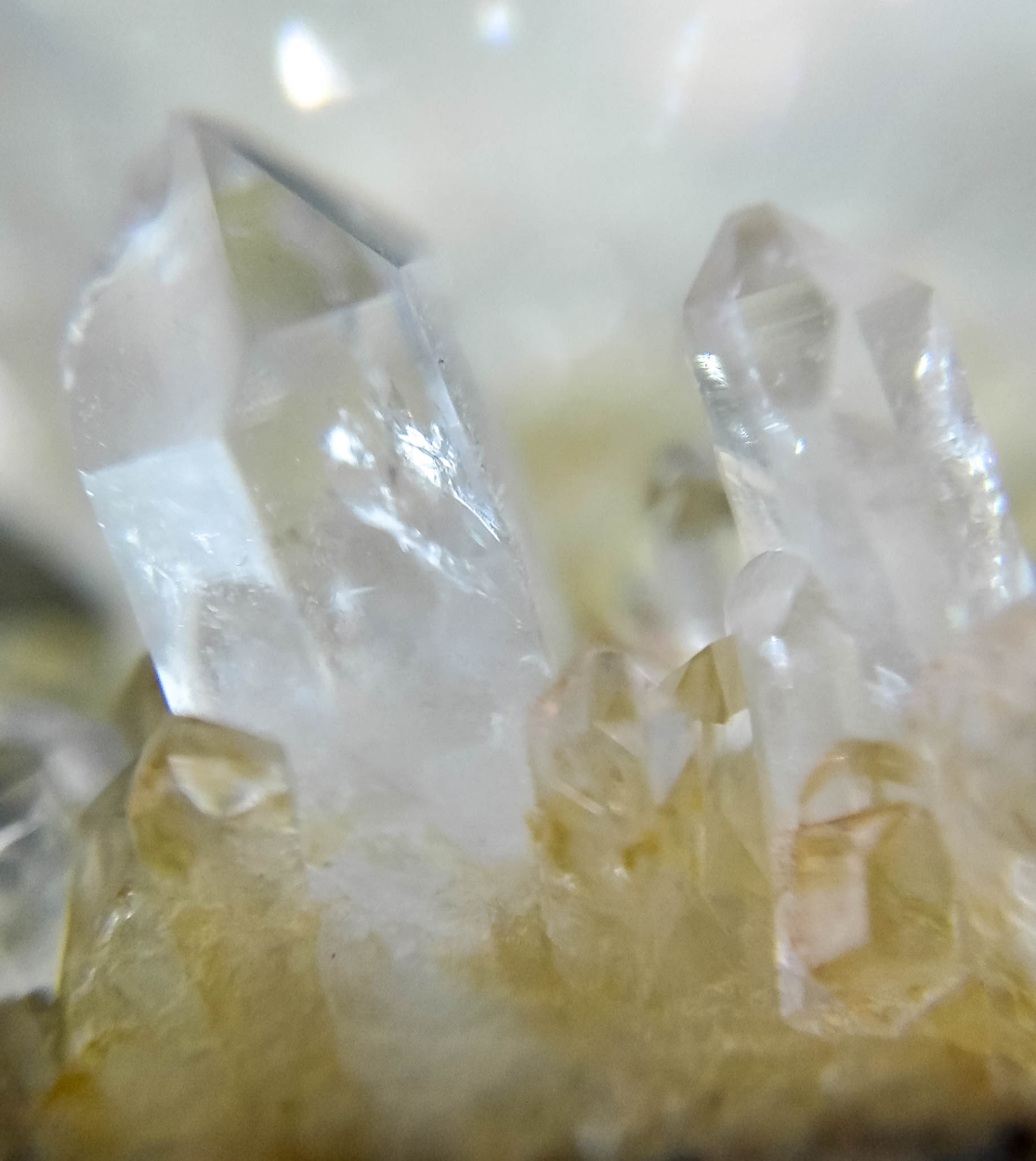 Quartz Dolomite & Chalcopyrite