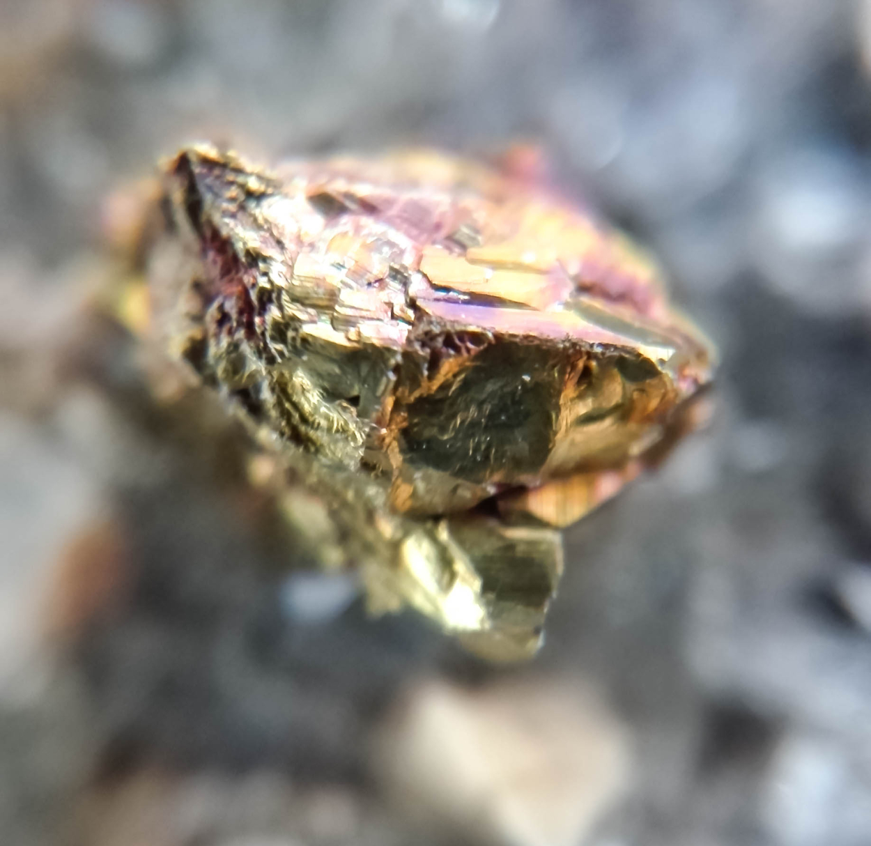 Quartz Dolomite & Chalcopyrite