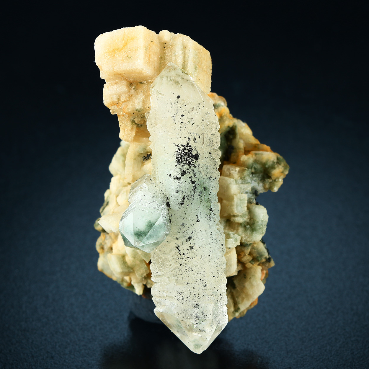 Quartz With Feldspar Group