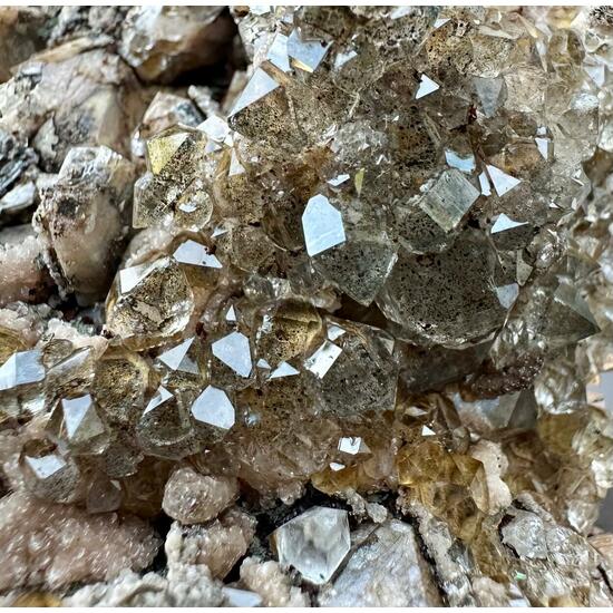 Quartz On Rhodochrosite Psm Calcite