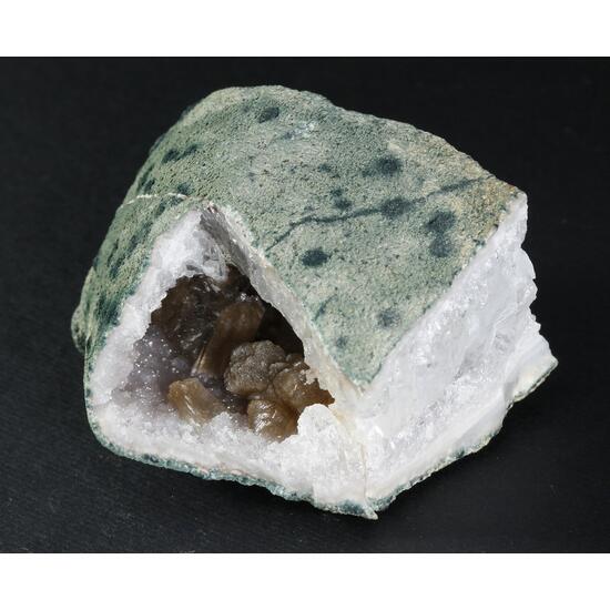 Zeolite Group On Quartz