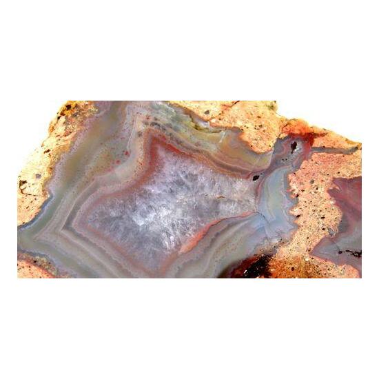 Agate With Hematite