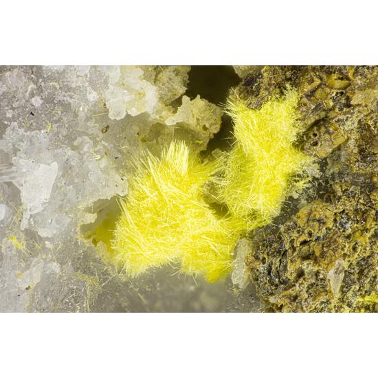 Ferrimolybdite
