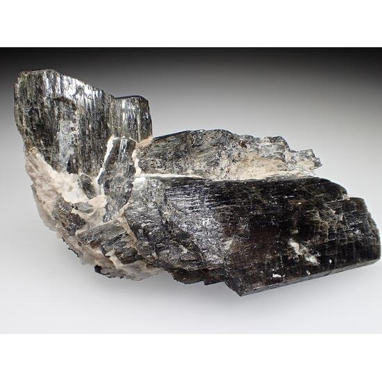 Fluoro-richterite