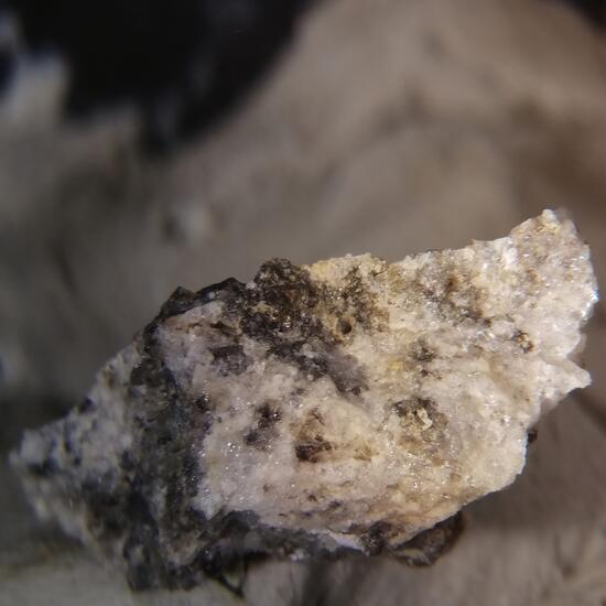 Maskelynite